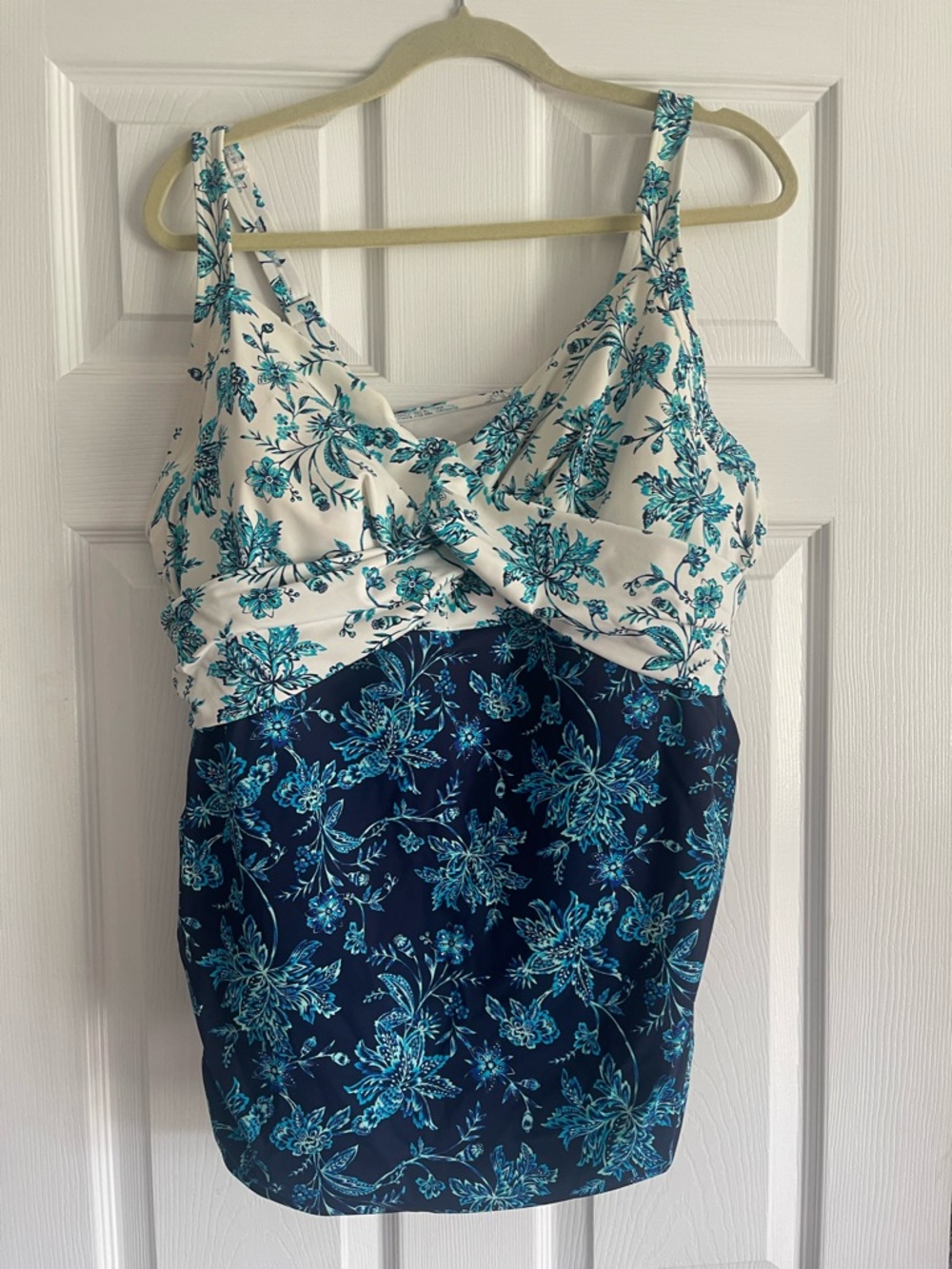 Lands' End Navy & Teal Floral Swim Top with Light Lining boho print